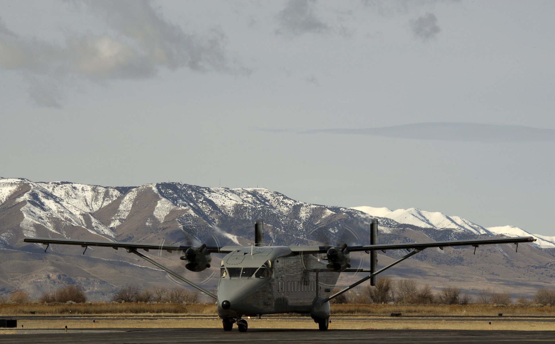 hort c-23 sherpa kite military transport plane