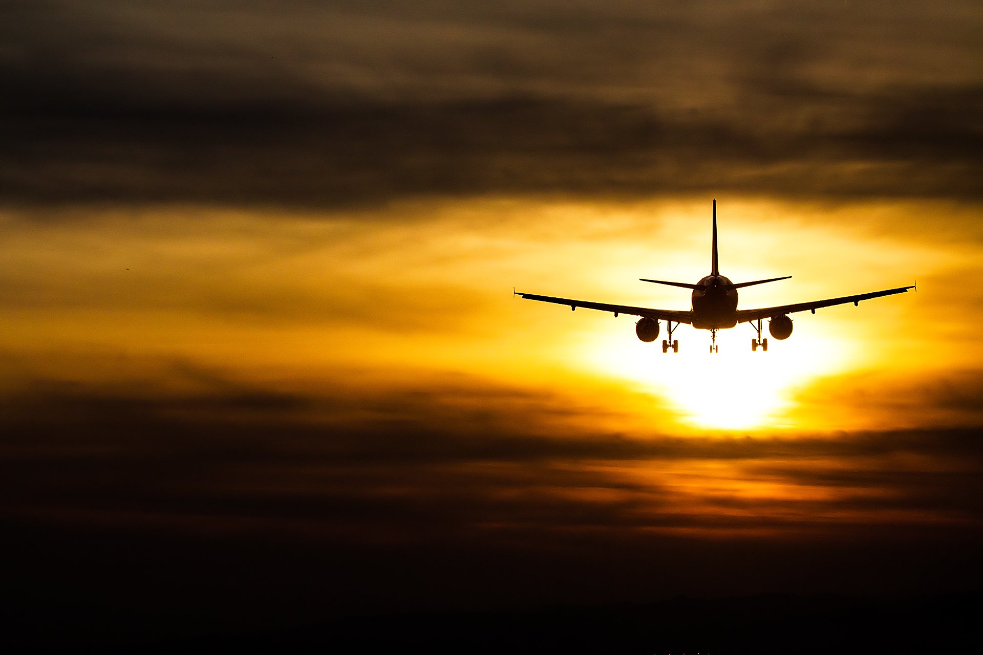 passeggero aereo cielo tramonto