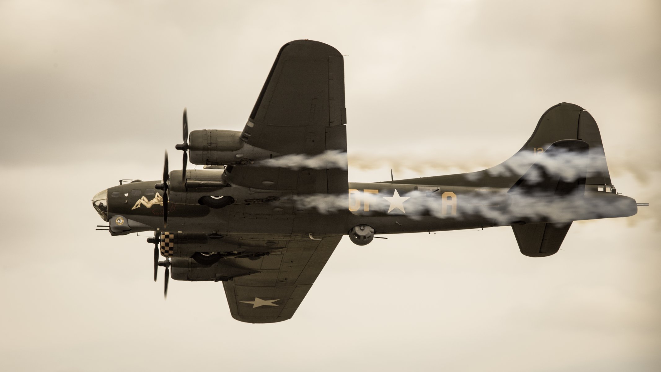 boeing b-17 flying fortress flying fortress heavy four-engine bomber