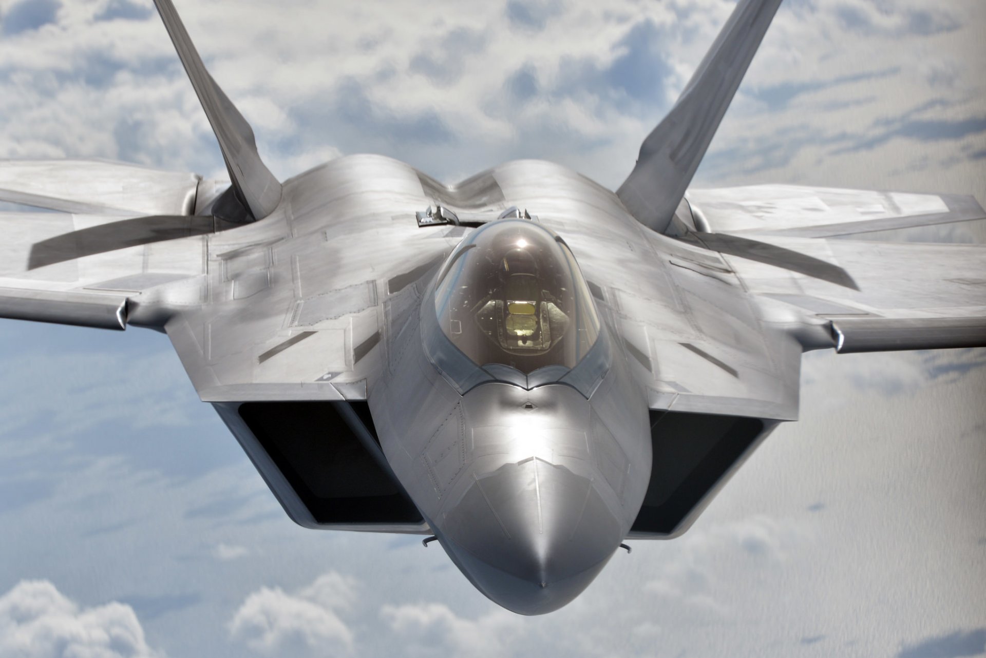 f-22 raptor caccia furtivo multiuso