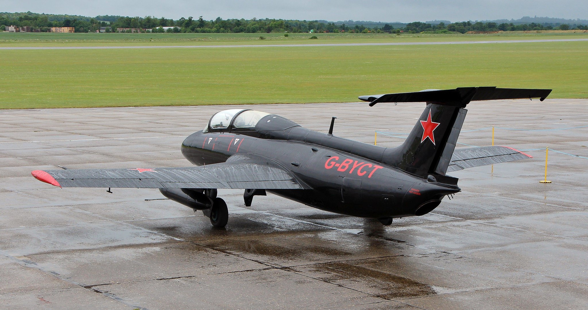 aero l-29 delfín entrenamiento avión