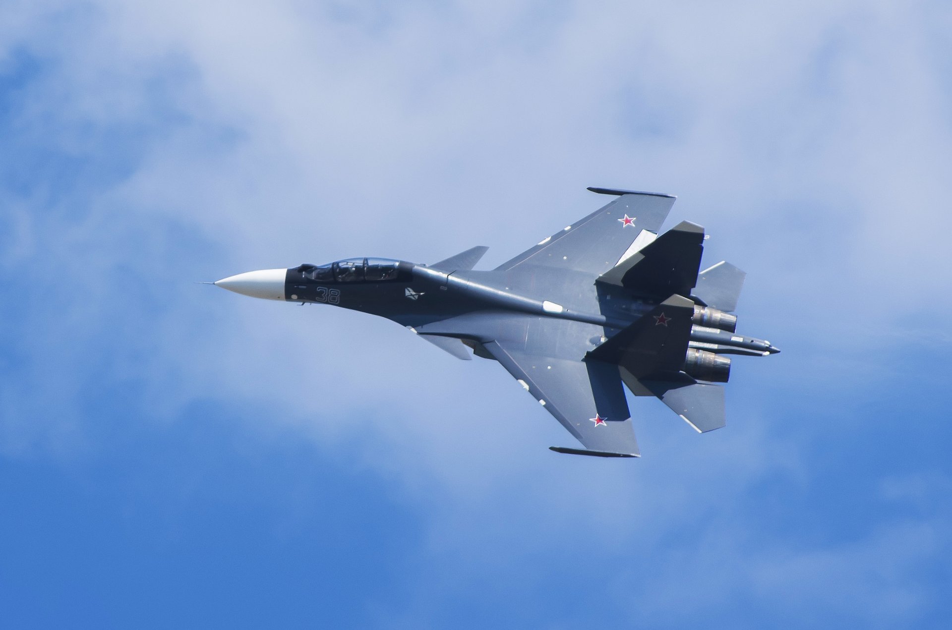 su-30cm rosyjski dwumiejscowy wielozadaniowy myśliwiec niebo lot