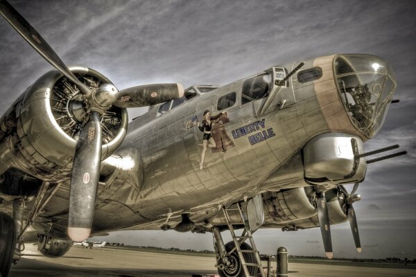 Fascinante y majestuoso avión b17