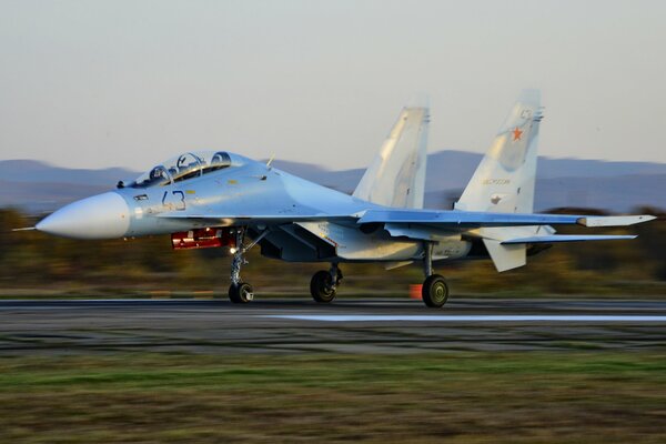 Photo of the su 30m2 multi-purpose twin-seat fighter