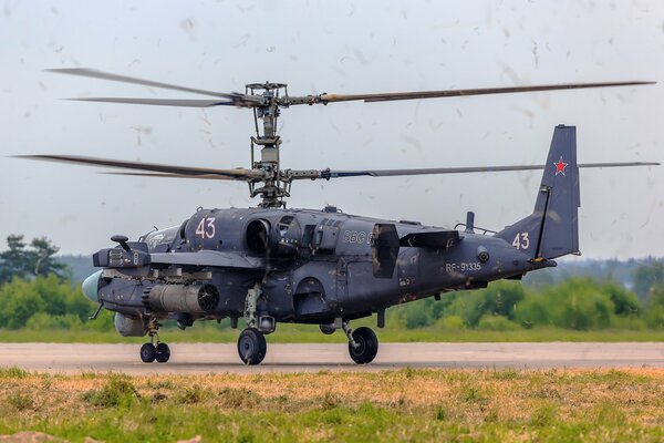 Elicottero d attacco russo Ka - 52 takinochiamato alligatore
