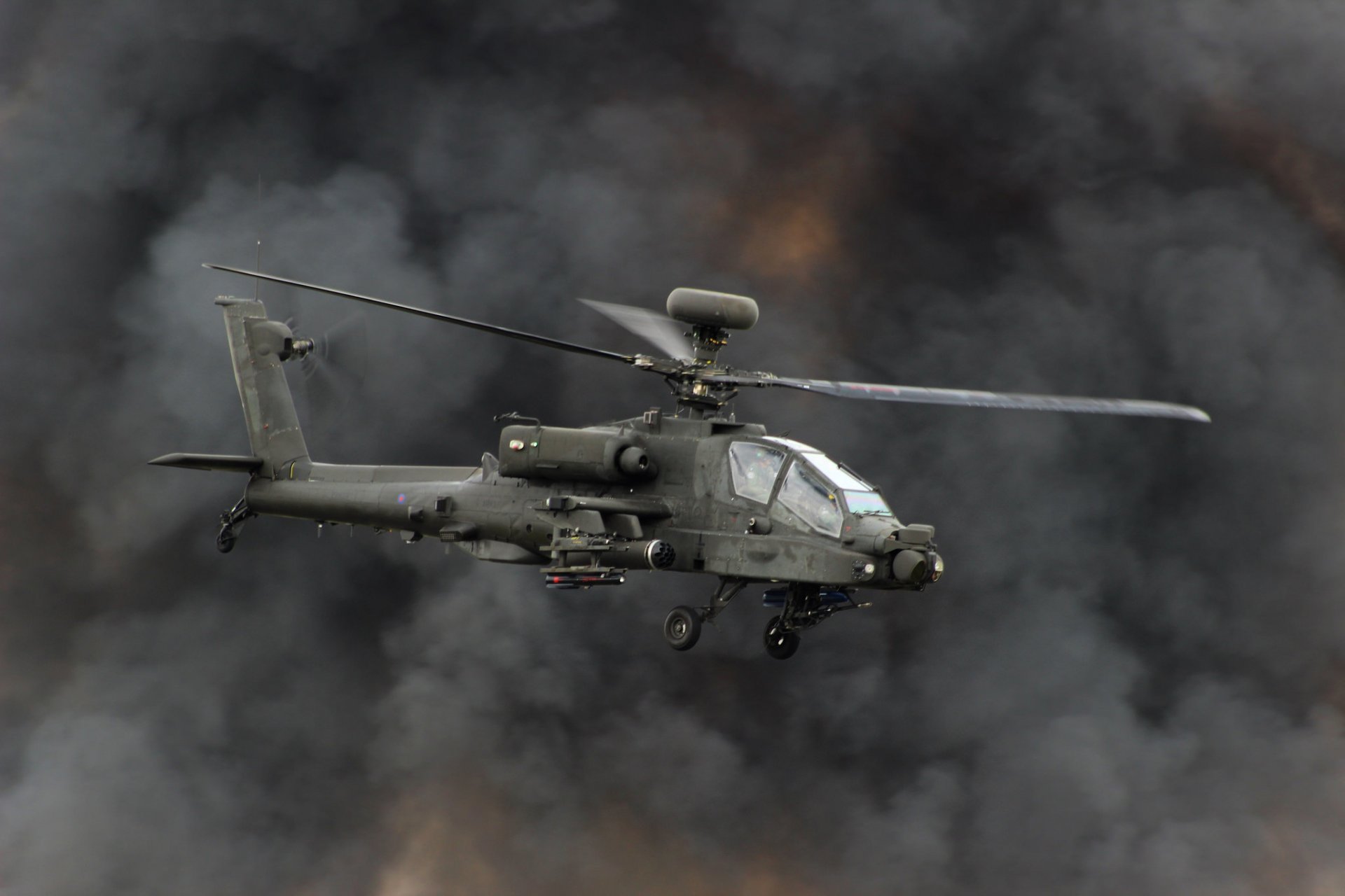 ah-64 apache apache main shock smoke