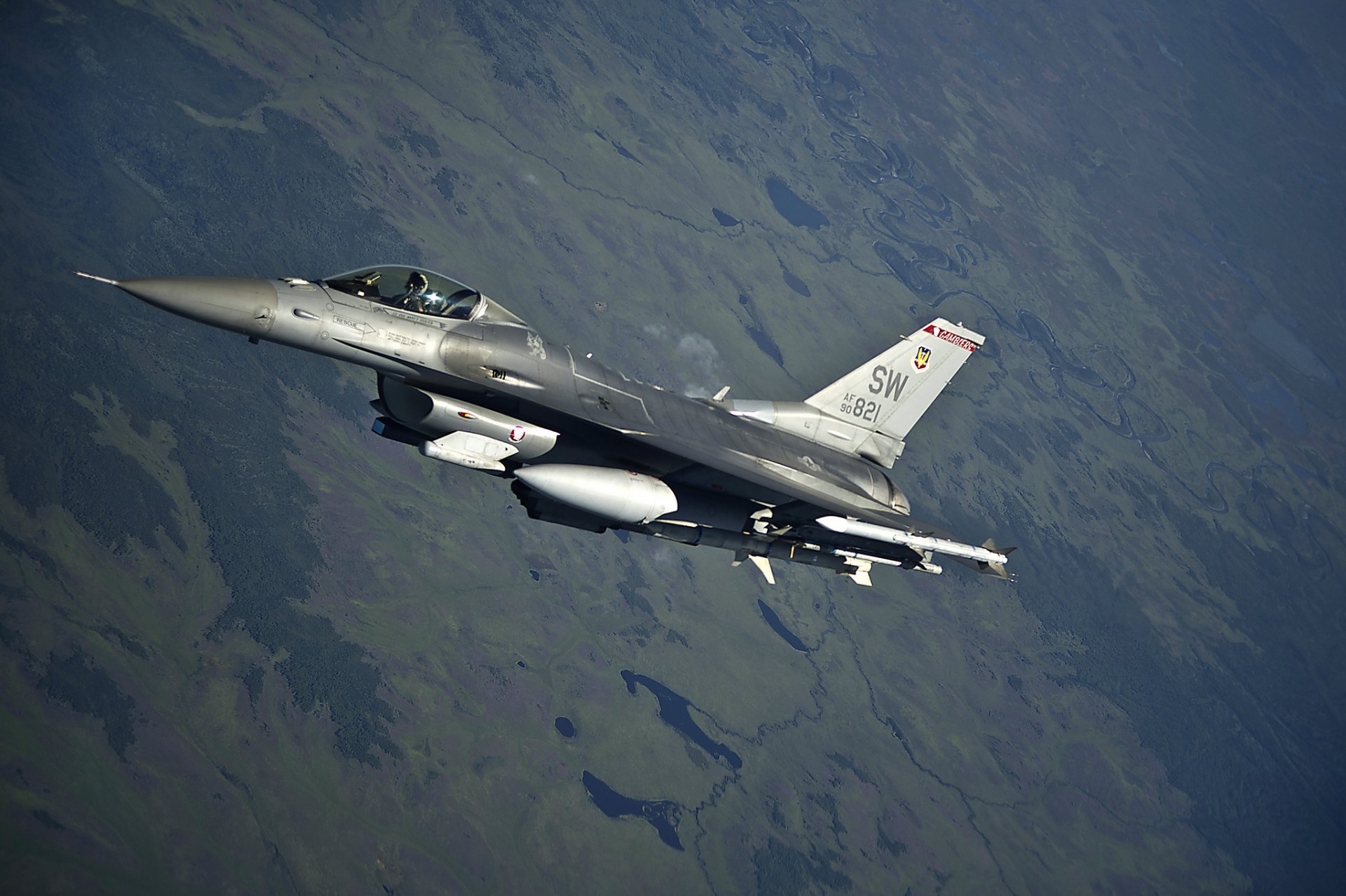 f-16 fighting falcon caza