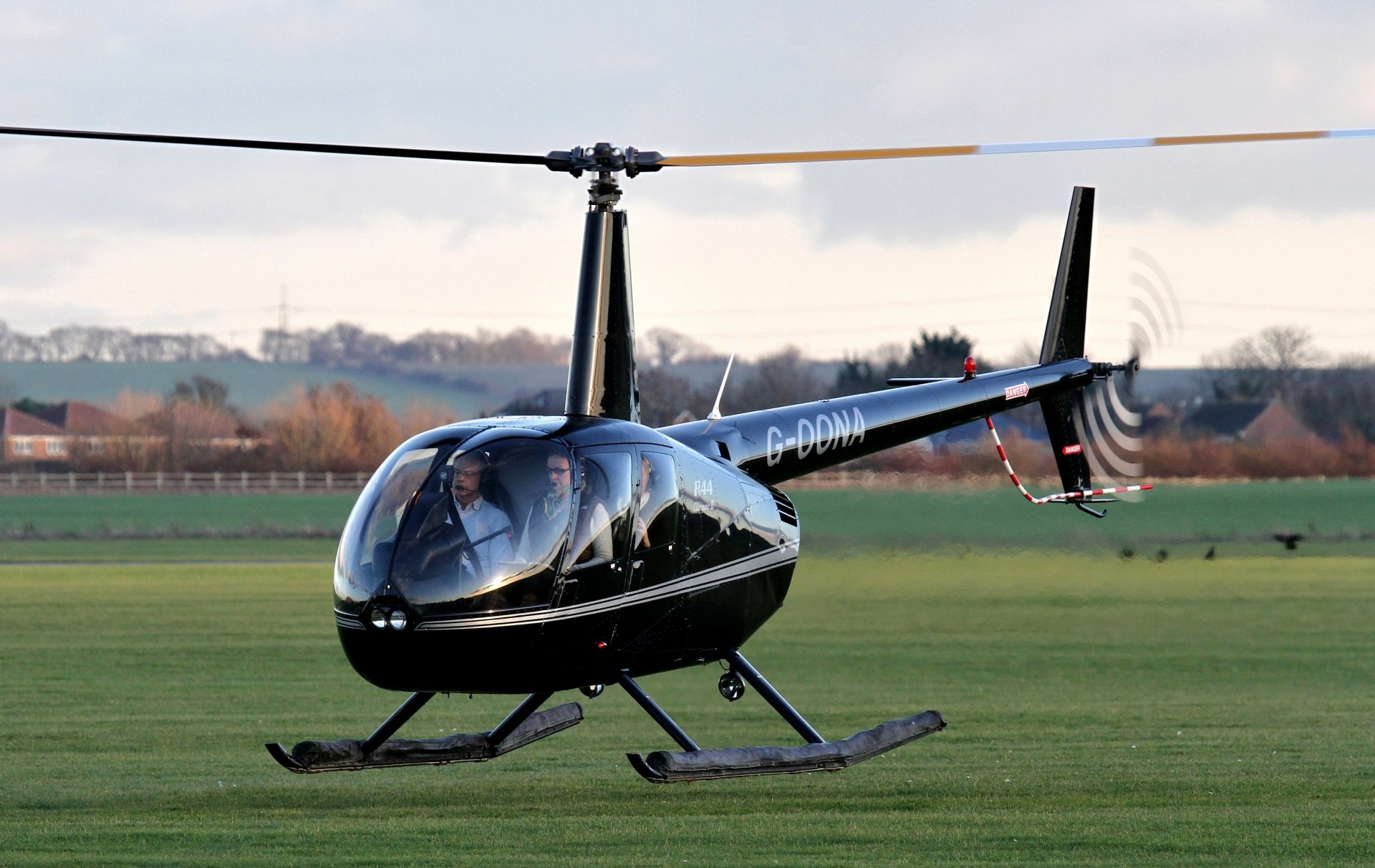 robinson r44 clipper ii américain polyvalent quad hélicoptère commercial