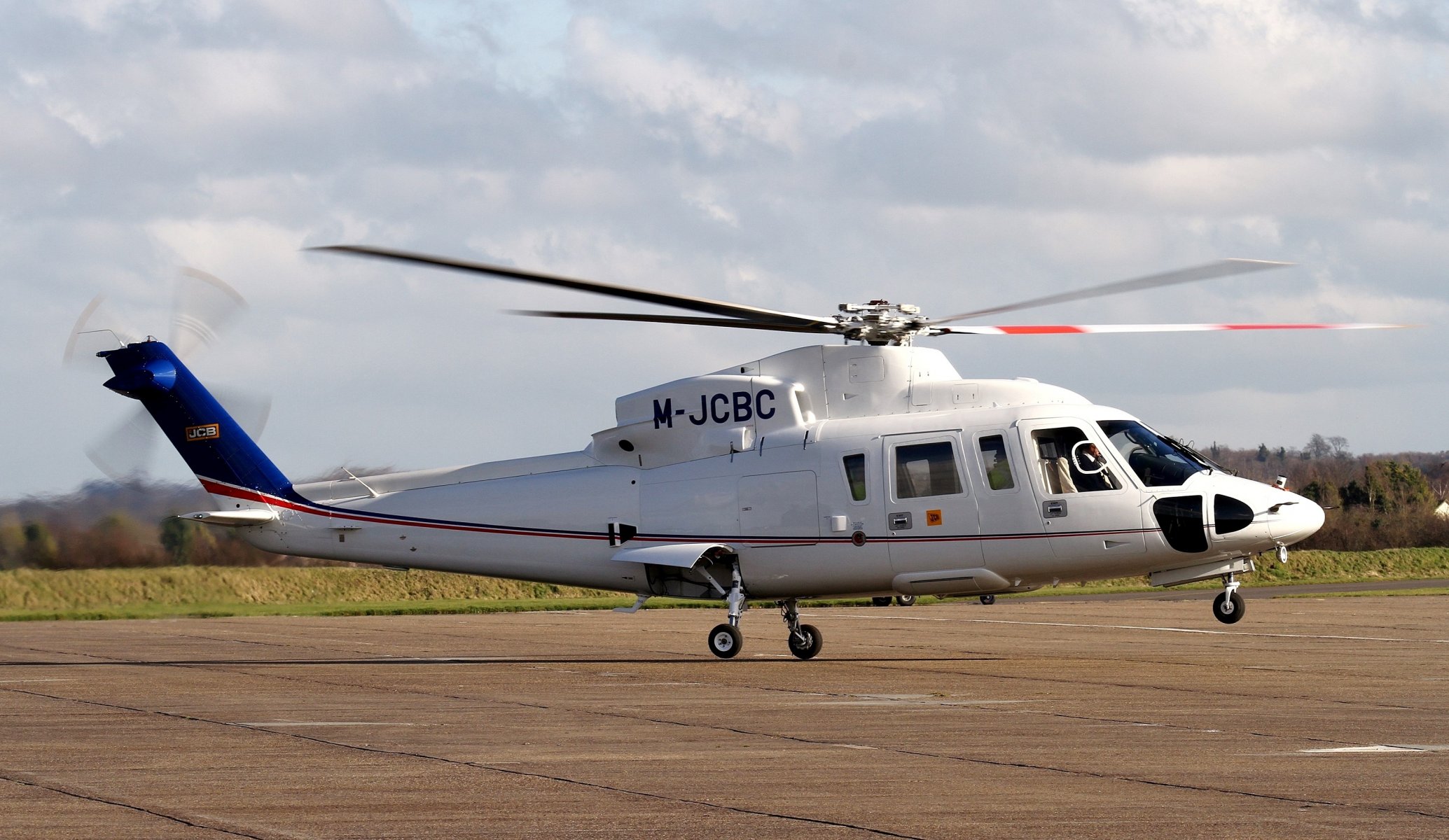 сикорский s-76 спирит sikorsky s-76 дух коммерческий