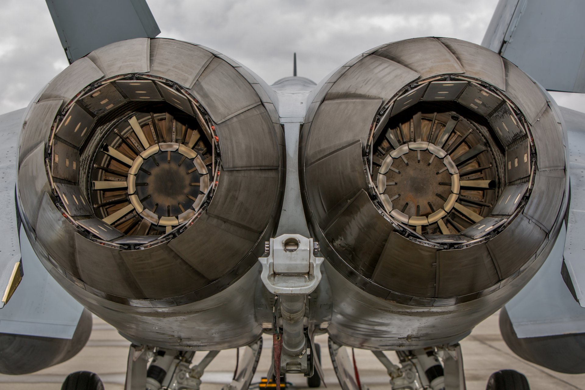 fa-18e frelon polyvalent chasseur general electric moteur à réaction