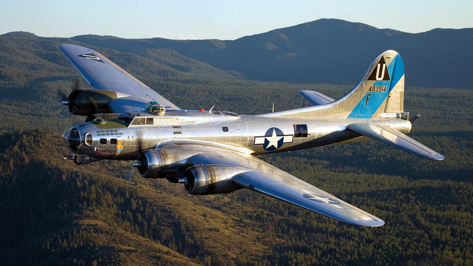 b-17 fliegende festung bomber himmel berge retro