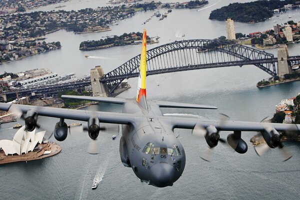 Avión militar en el fondo de Sydney