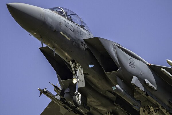 Avión de Strike Eagle, arma de la fuerza aérea militar