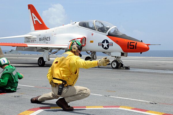 Boeing T - 45 Bianco con elementi arancioni