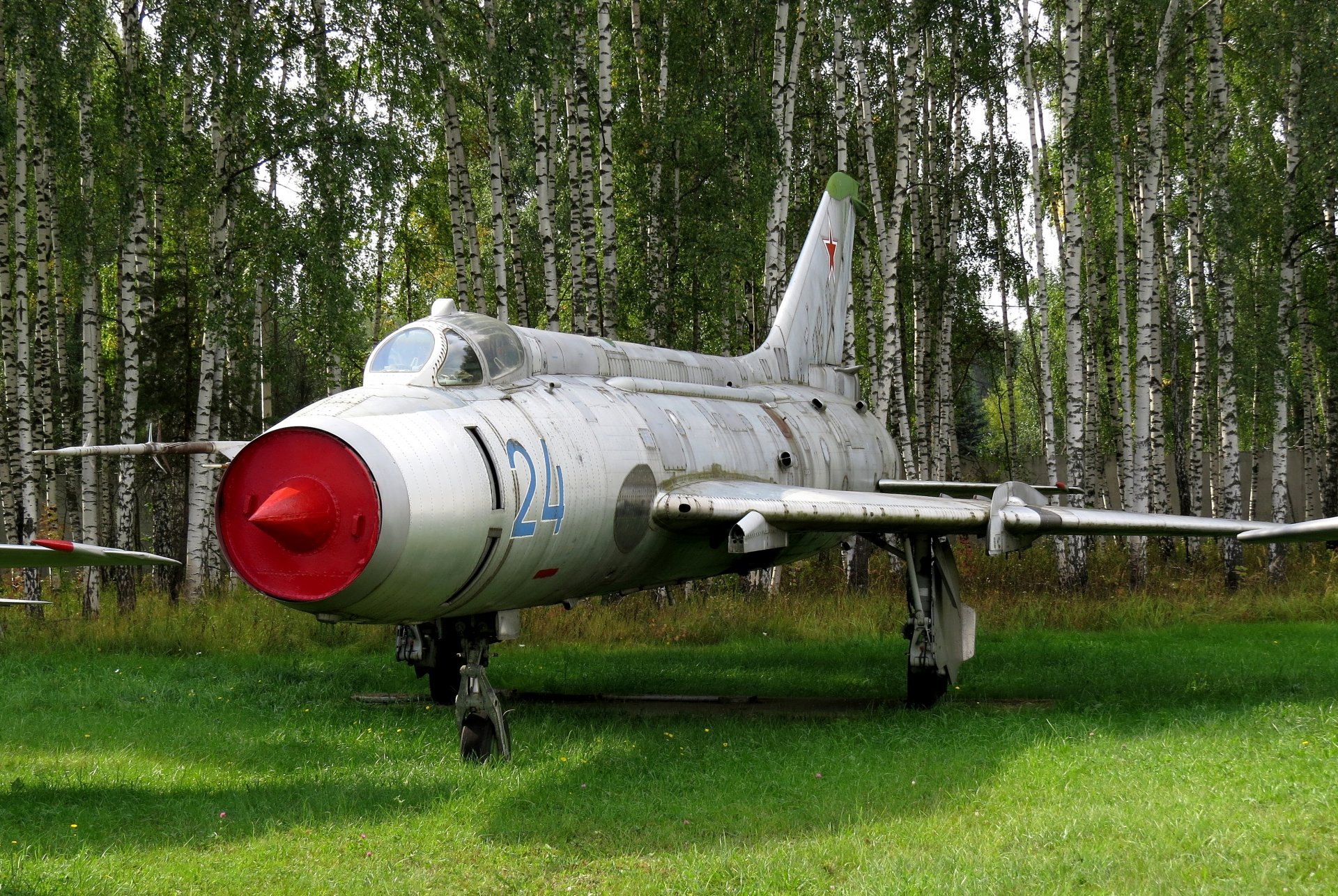 su-7ig c-22i prototype su-17 combattant avion d attaque bombardier musée central de la force aérienne monino russie