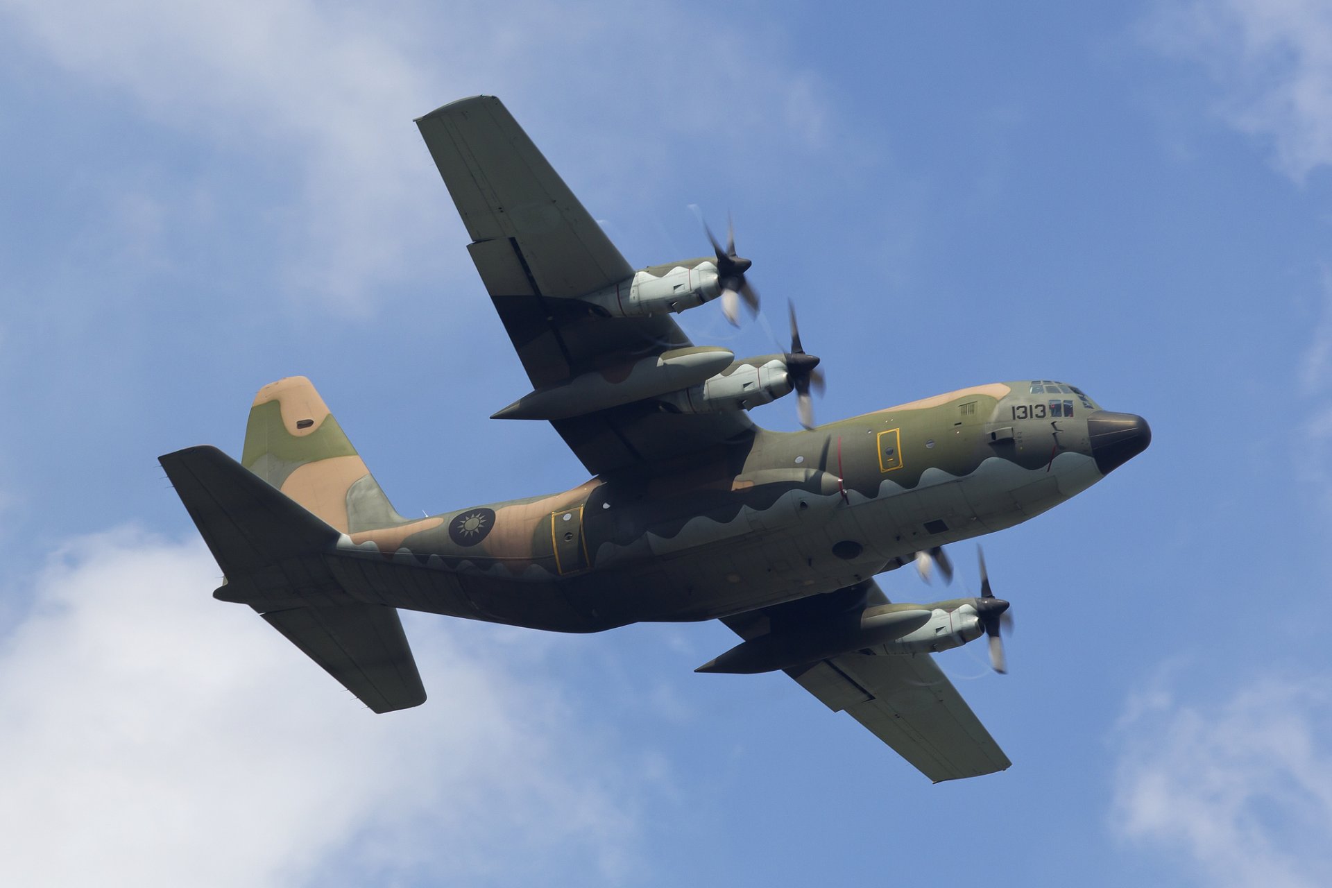 lockheed c-130h hercules military transport plane sky