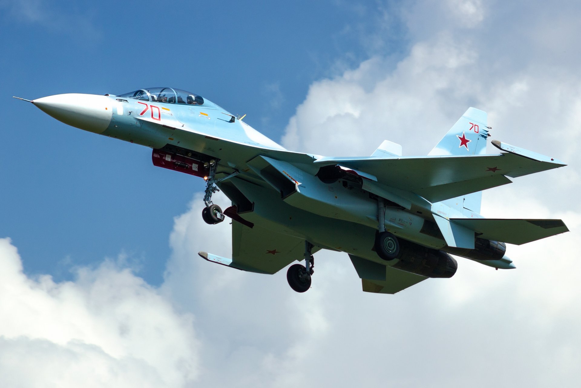 su-30m2 dwumiejscowy wielozadaniowy samolot myśliwski lot w kabinie