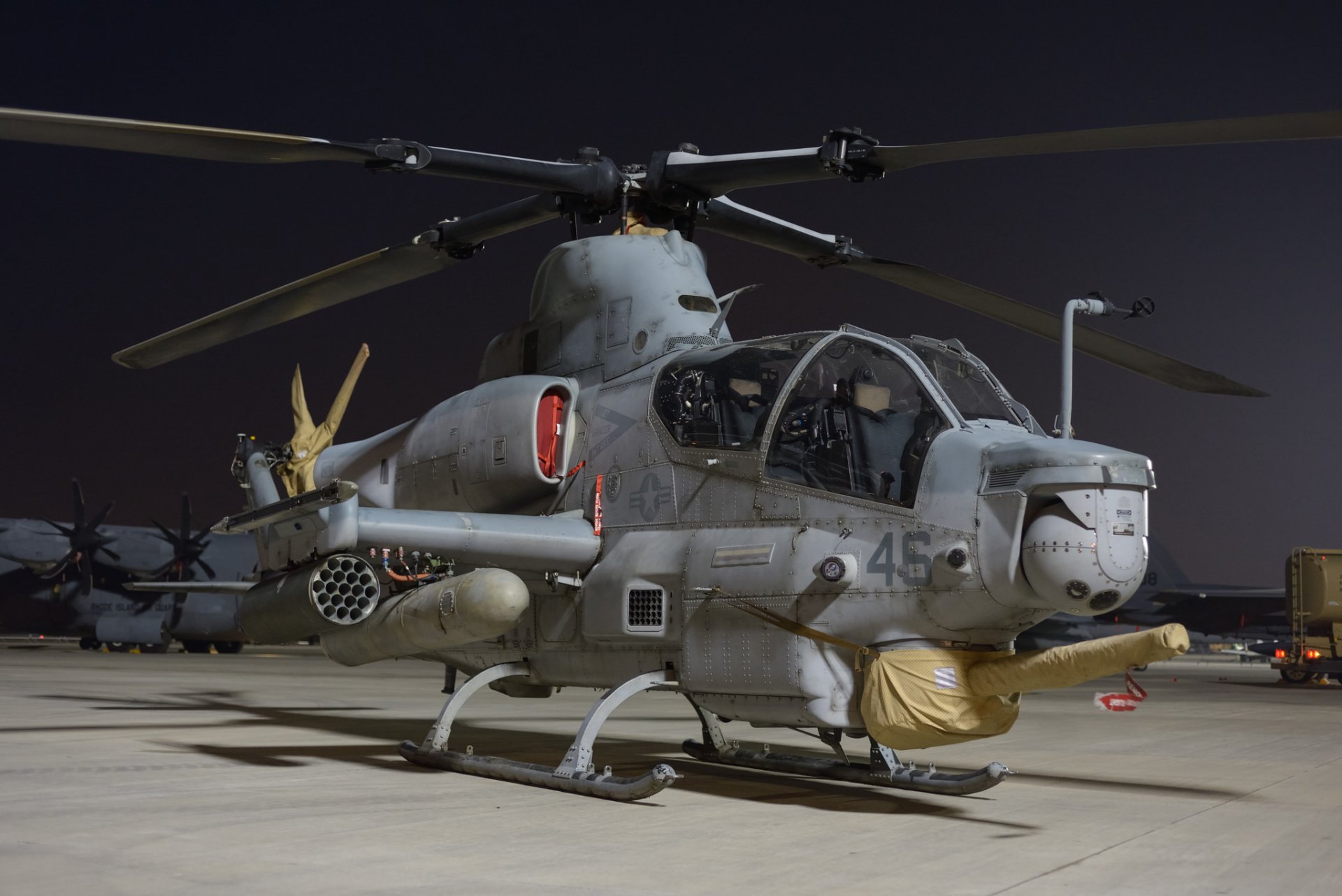 bell ah-1z viper viper shock helicopters airport