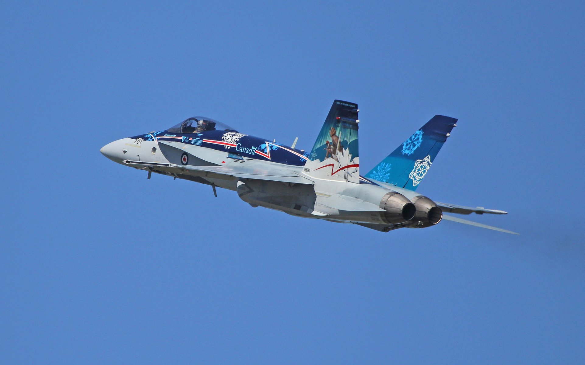 cf-18 hornet caccia multiuso