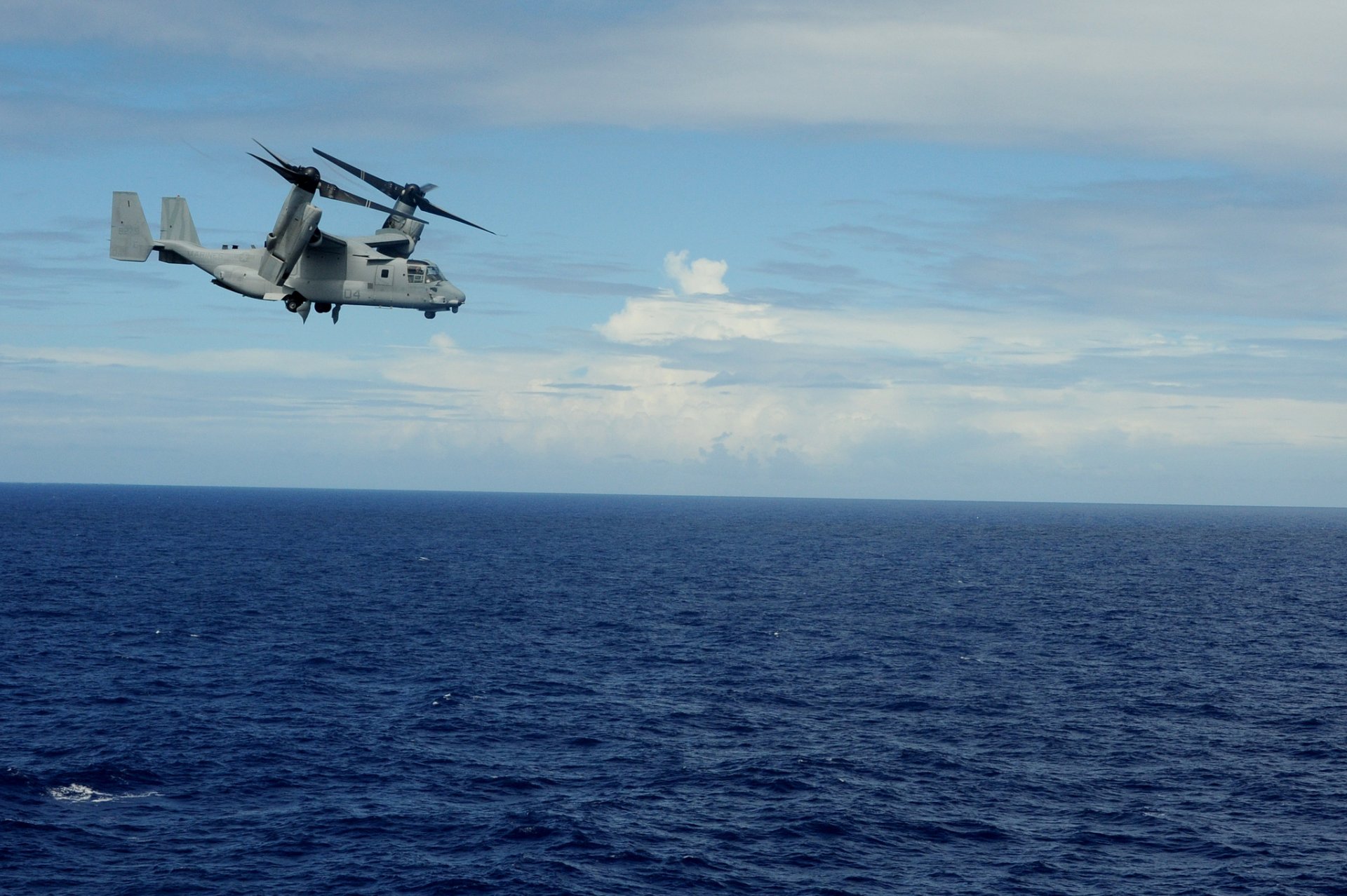 bell v-22 fischadler transport umschlagplan flug meer