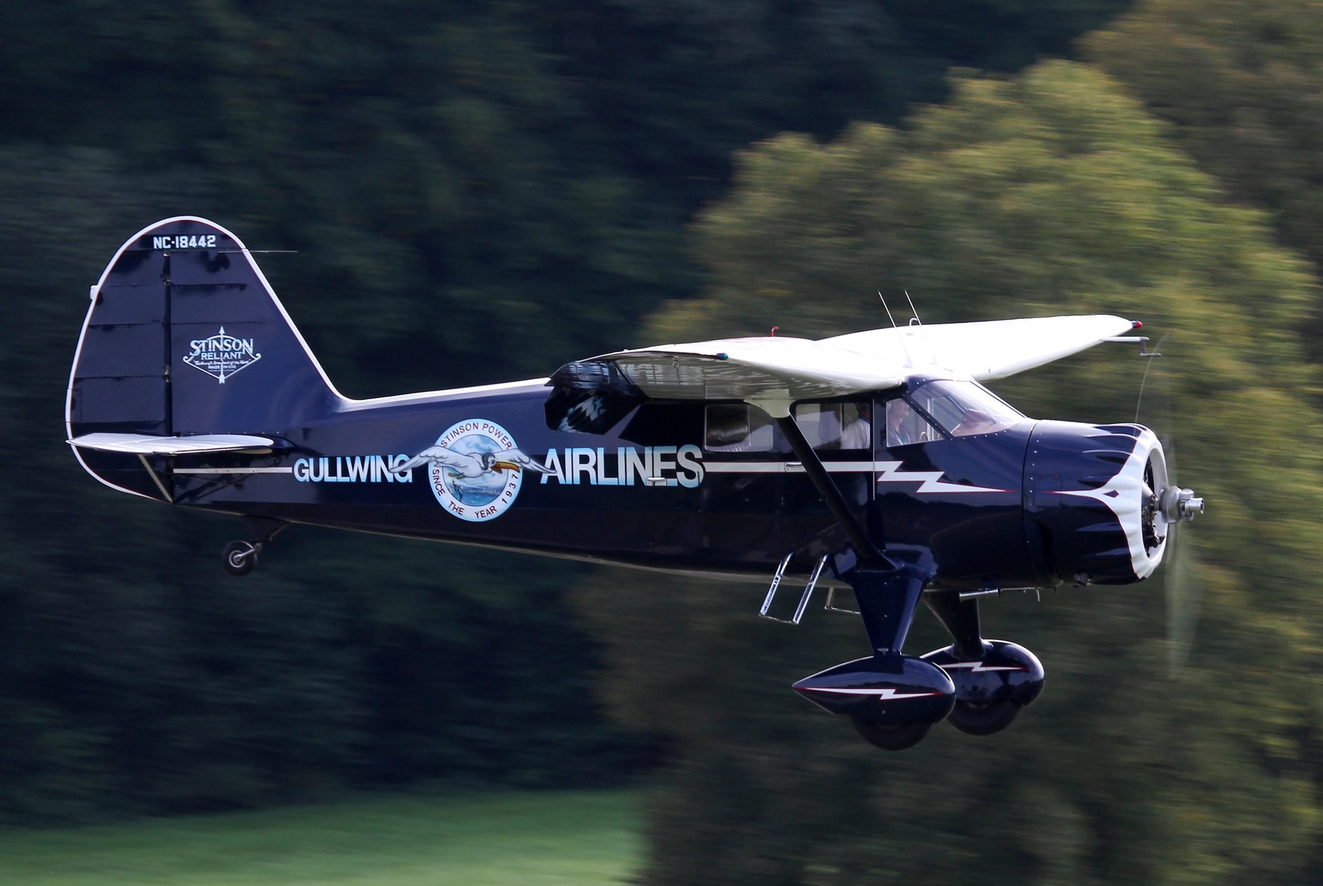 tinson sr-9c reliant ‘gullwing airlines’ american lightweight monoplane with a closed cabin