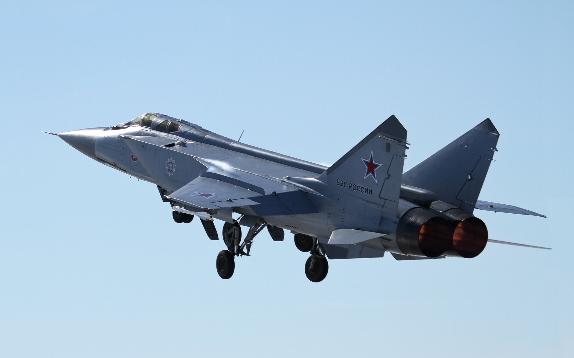 mig-31 doble caza interceptor despegue