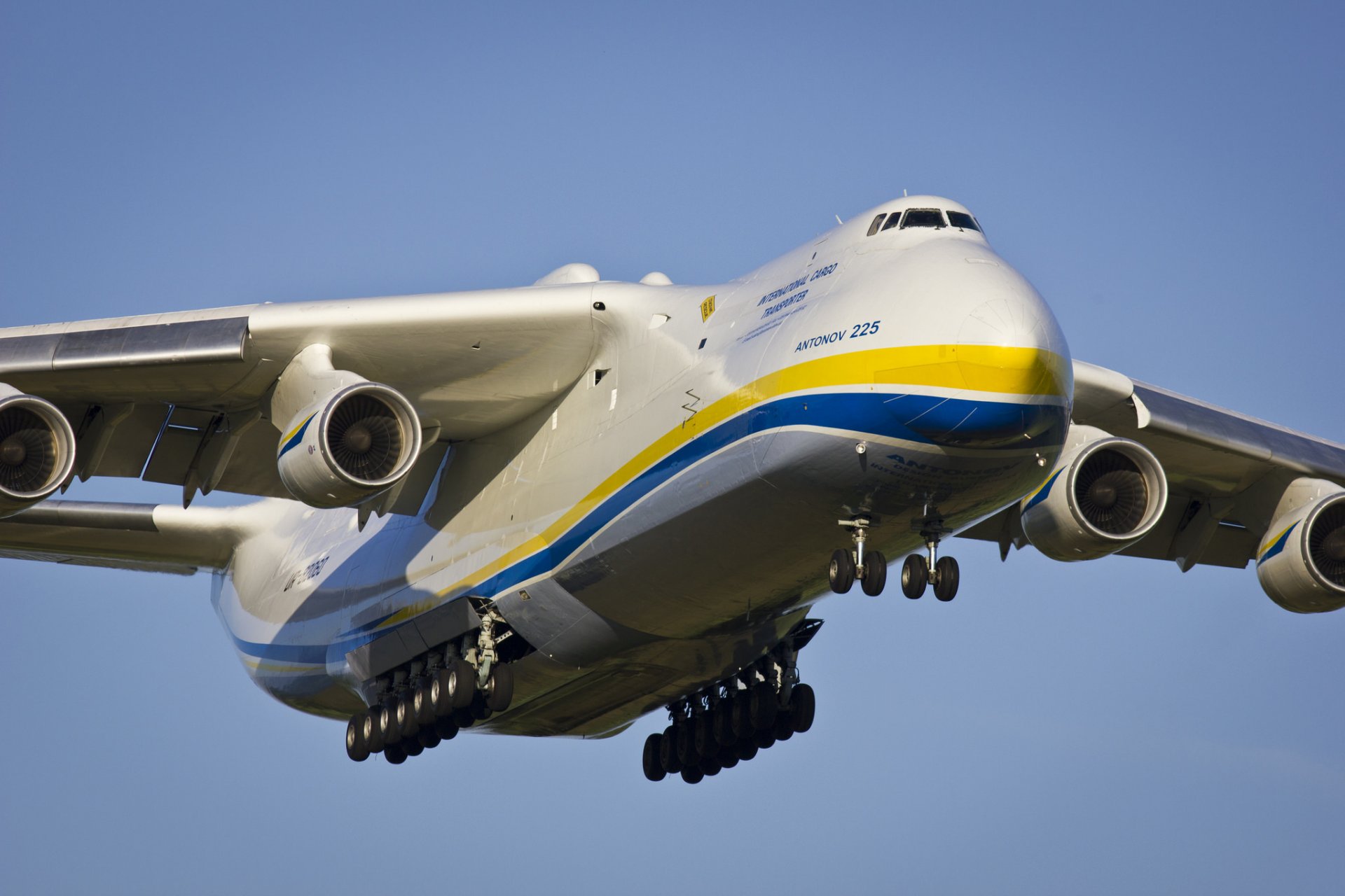 an-225 mriya transport jet avion