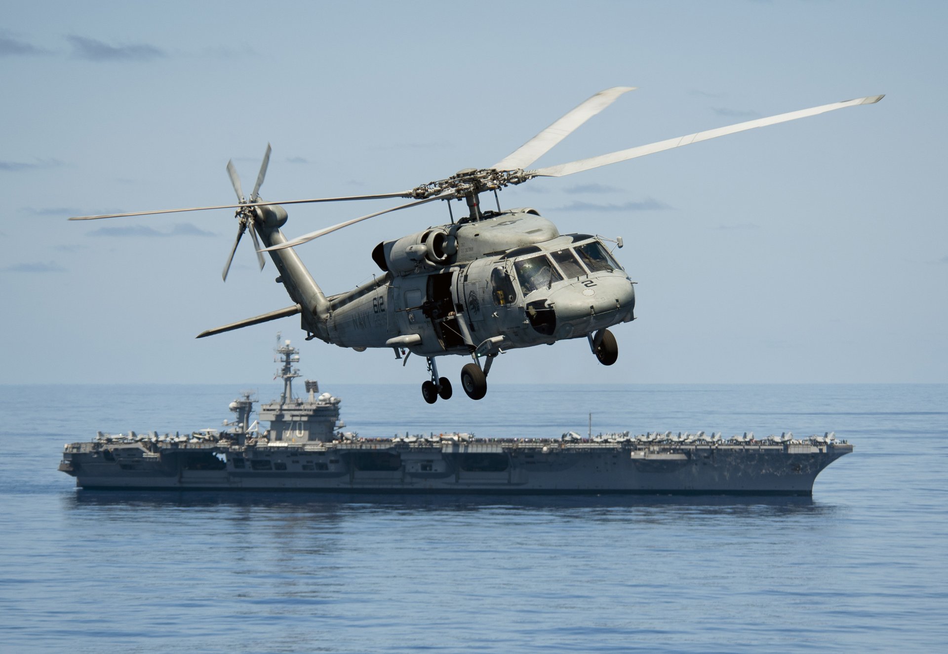 sikorsky sh-60f seahawk si hawk multi-purpose volo portaerei