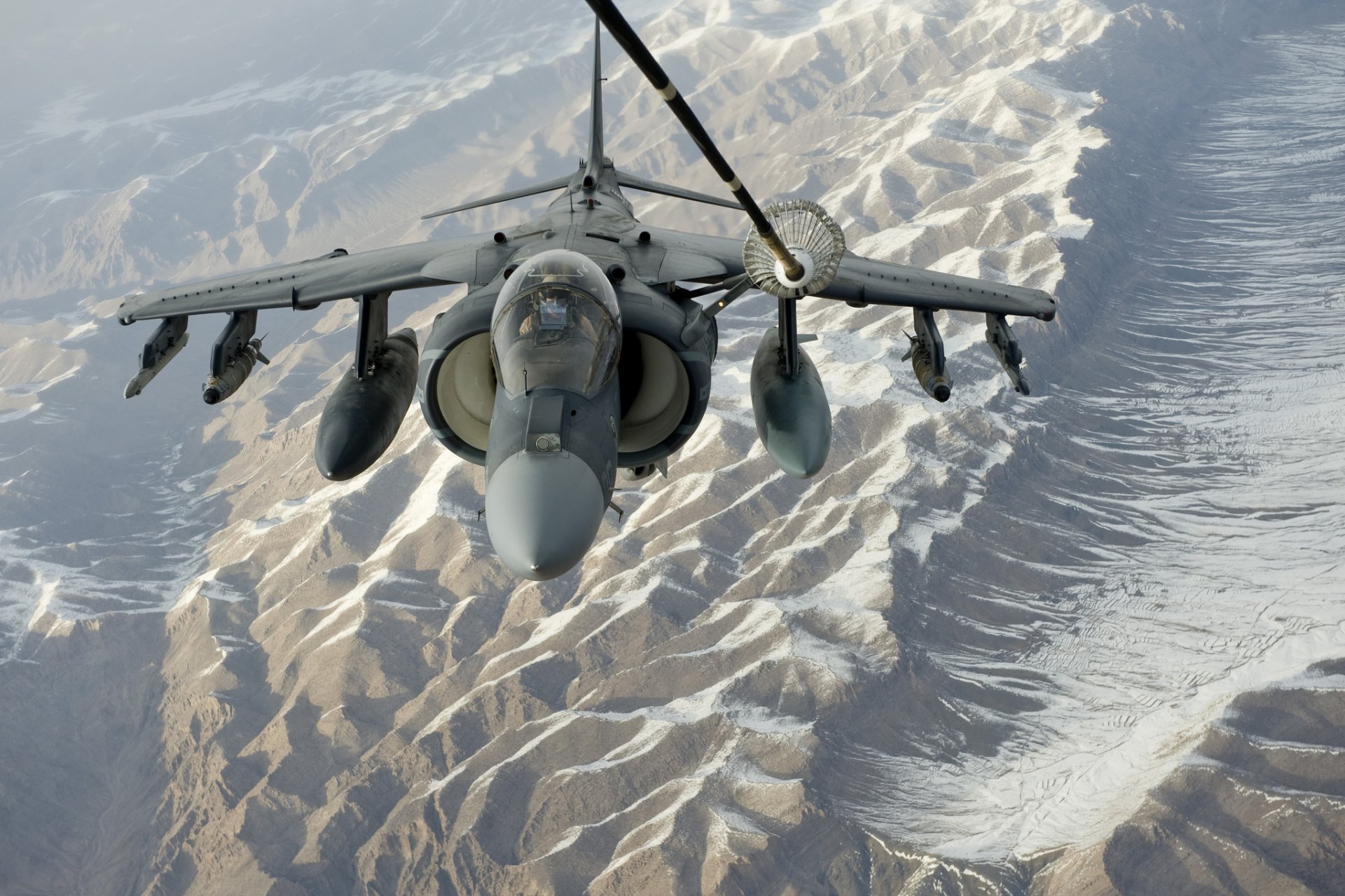 mcdonnell douglas av-8b harrier ii harrier ii attack refueling flight