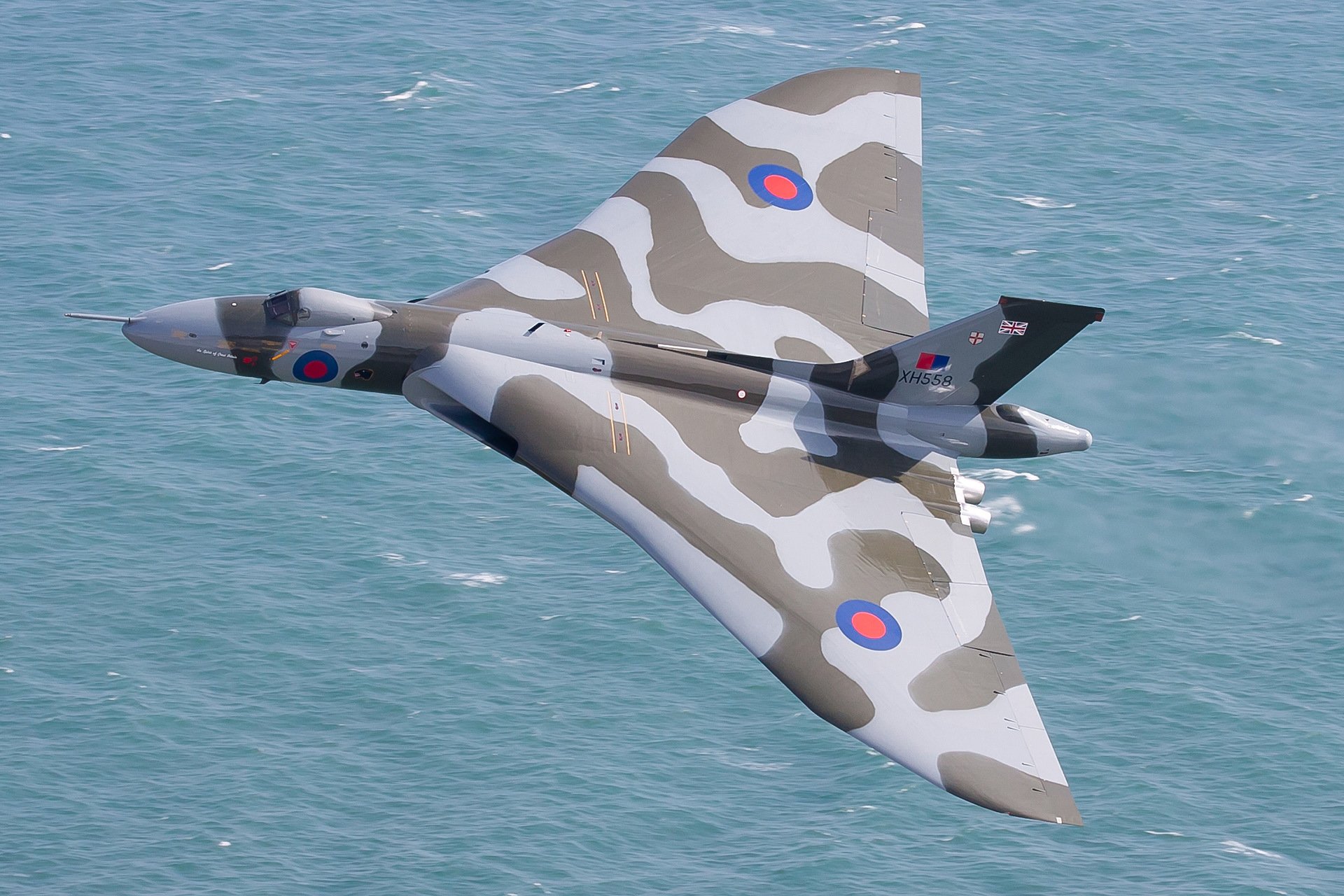 avro vulcan volcano strategic bomber