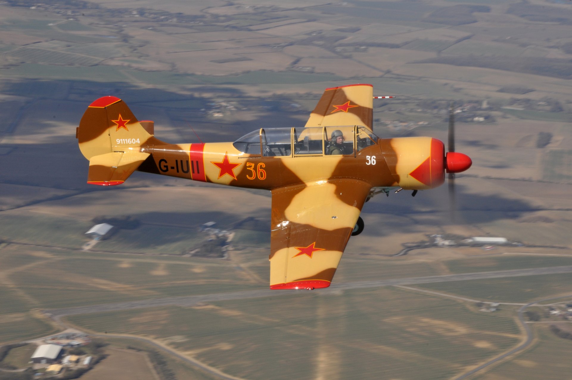 yak-52 double tout en métal avion