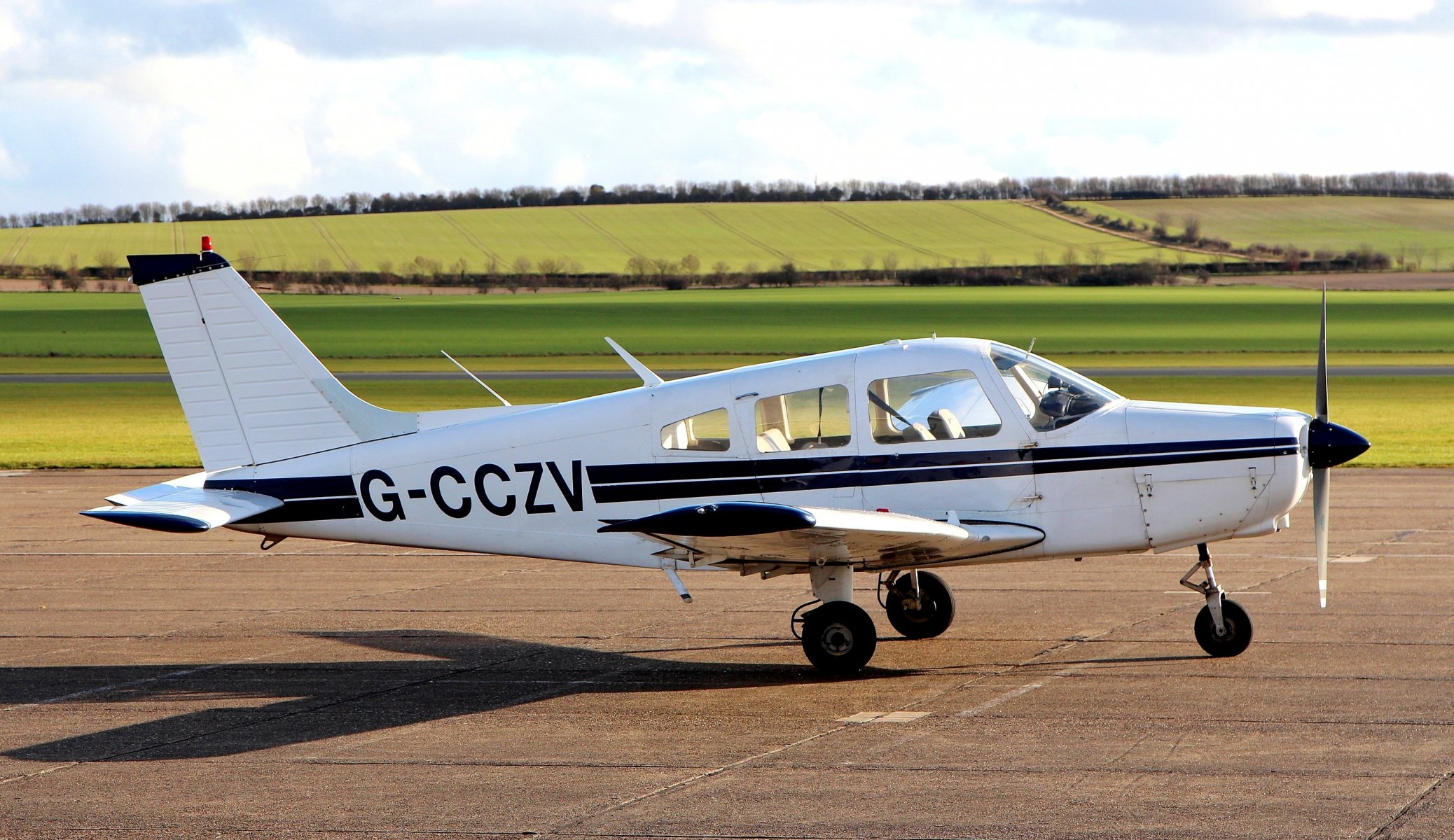 piper pa-28 cherokee piper pa-28 cherokee motore leggero interamente in metallo quattro posti