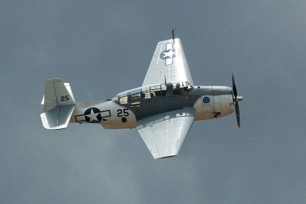 Deck torpedo bomber Grumman avenger