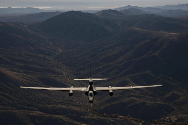 A strategic reconnaissance aircraft is flying on a mission