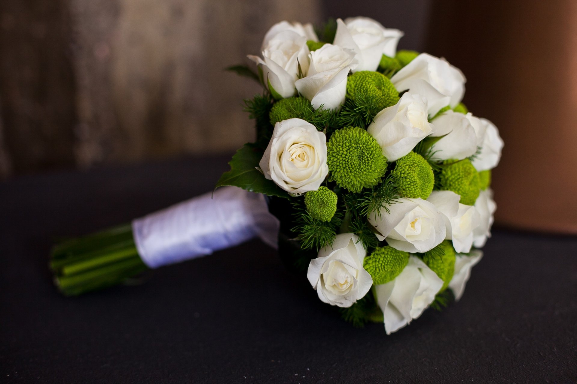 roses flower bouquet composition