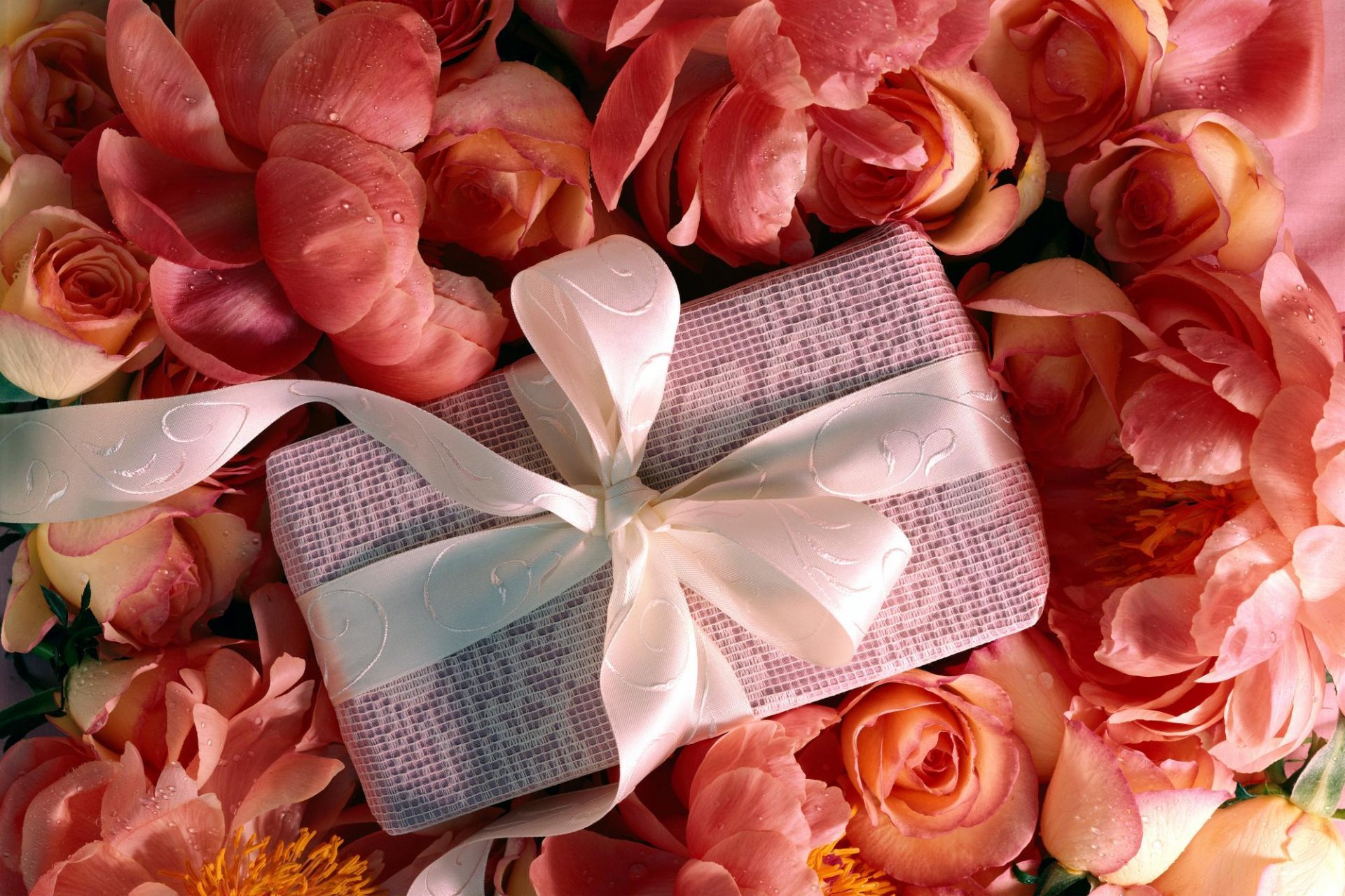 present box tapes flower rose