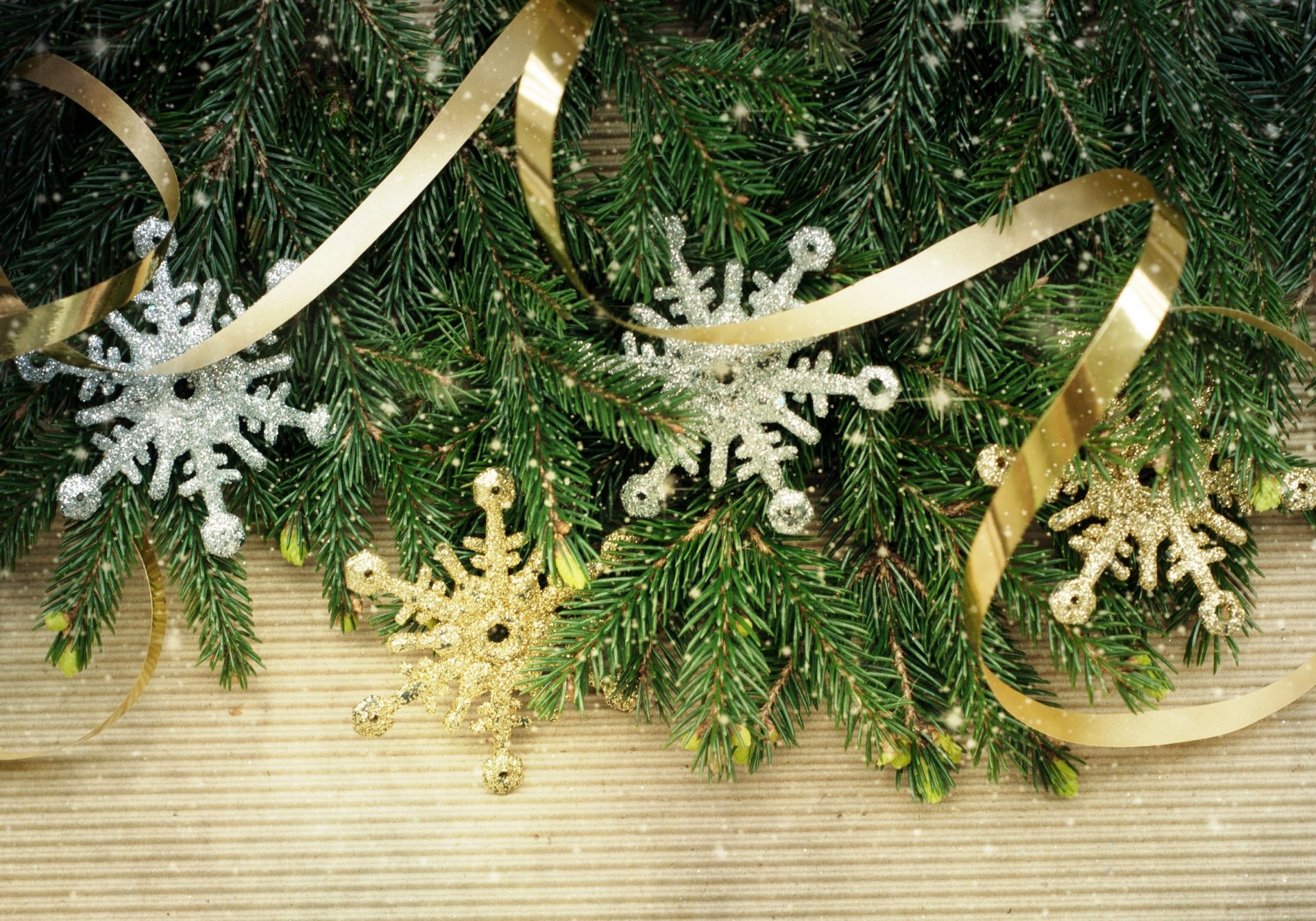 allegro natale decorazione natale. capodanno albero di natale fiocchi di neve