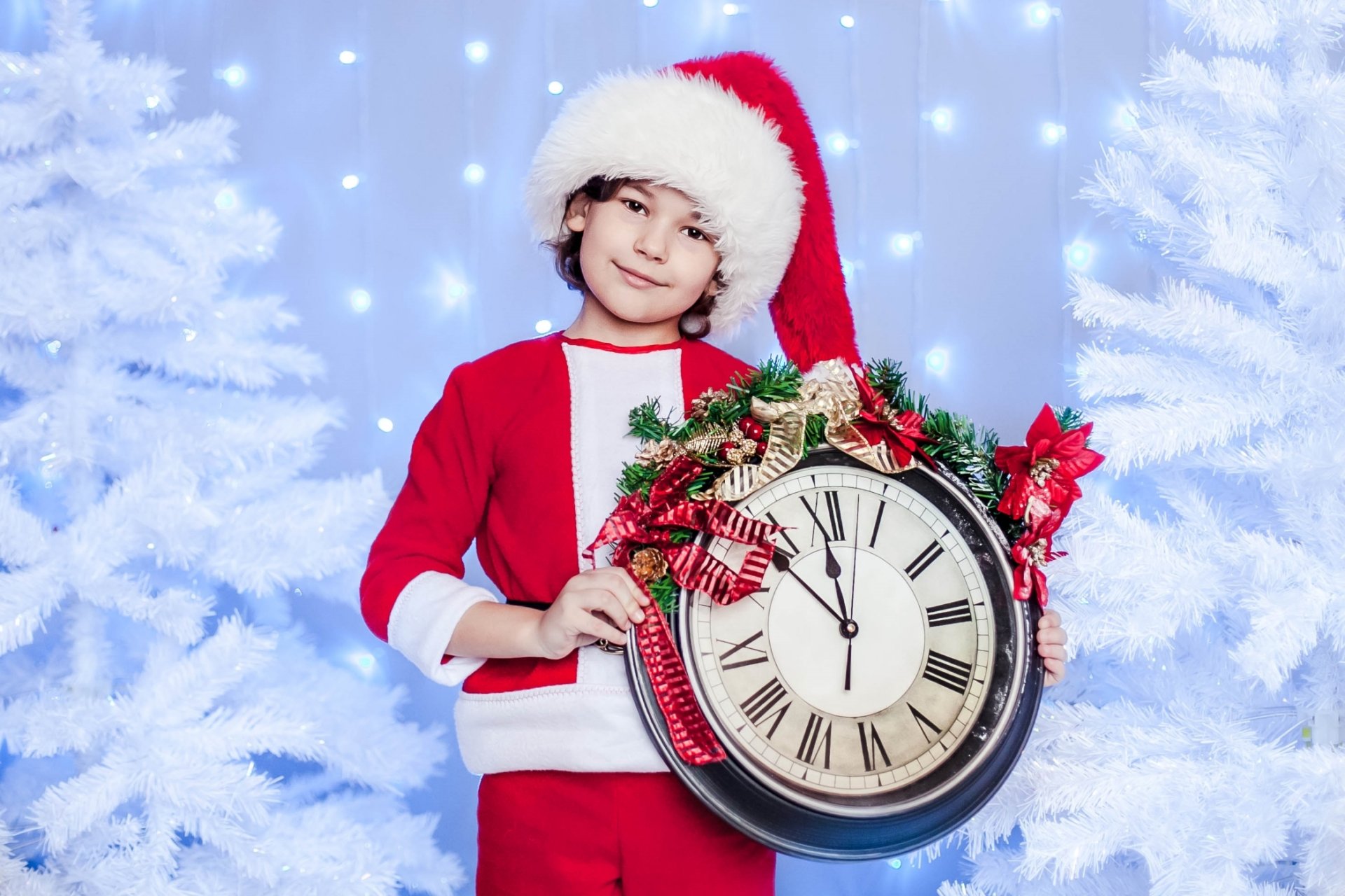 ragazzo orologio berretto