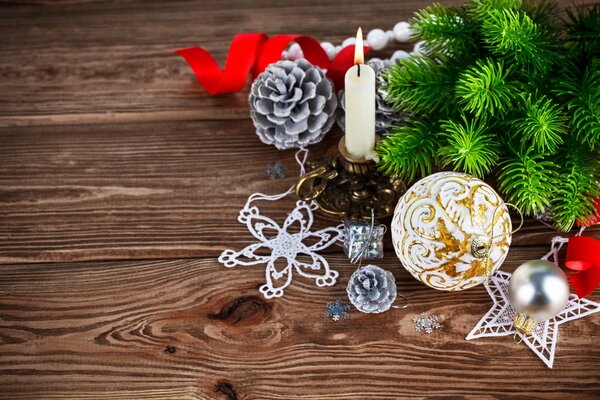 Décoration de Noël sur la table de fête