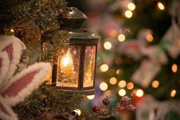 Arbre de Noël avec lanterne