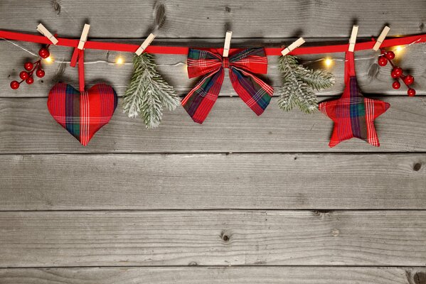 Hearts on clothespins as a decoration for Christmas