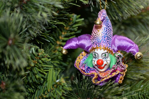 Blague-jouet sur l arbre de Noël dans la nouvelle année 2015gk