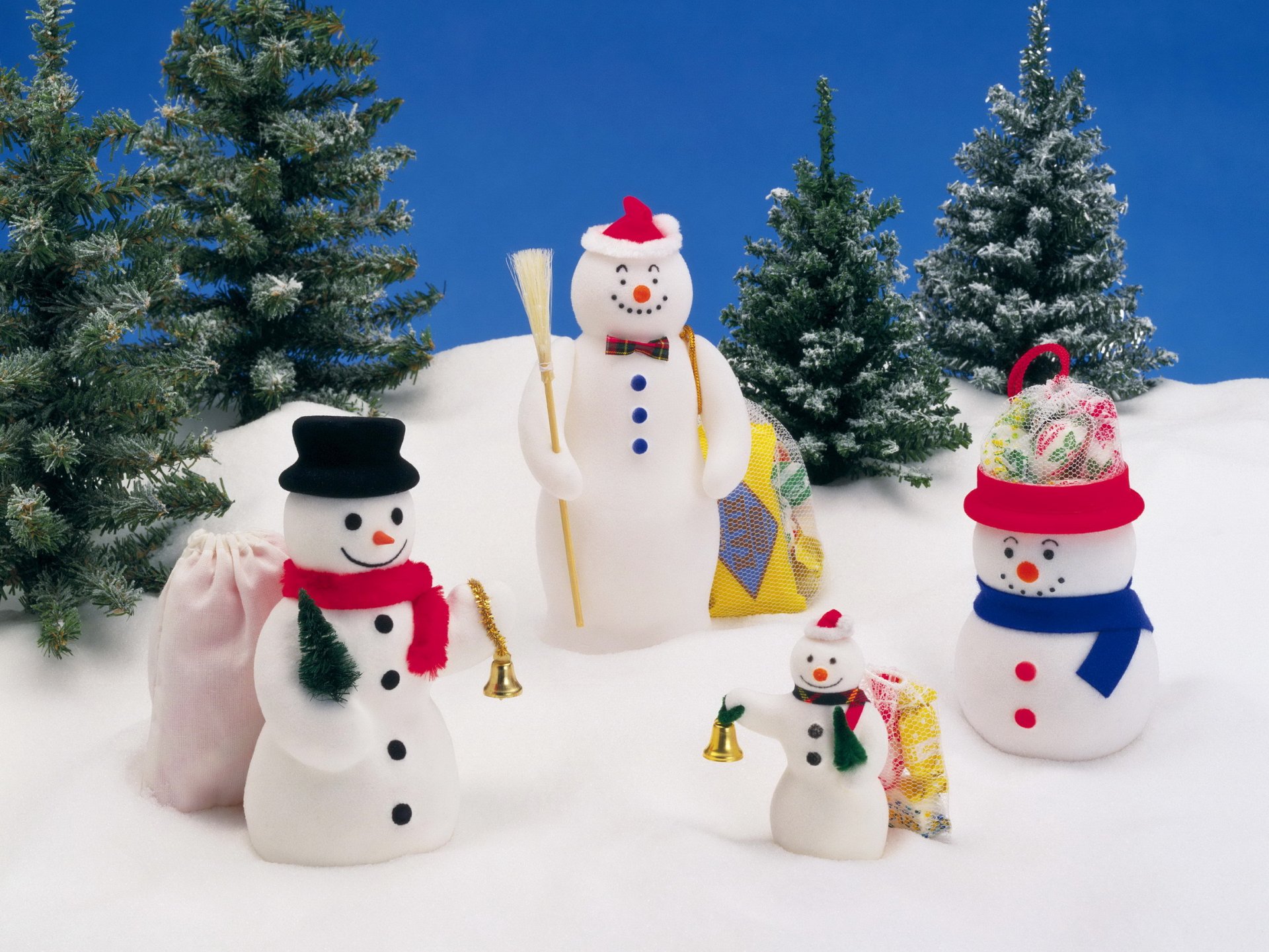 schneemänner geschenke schnee urlaub glocke