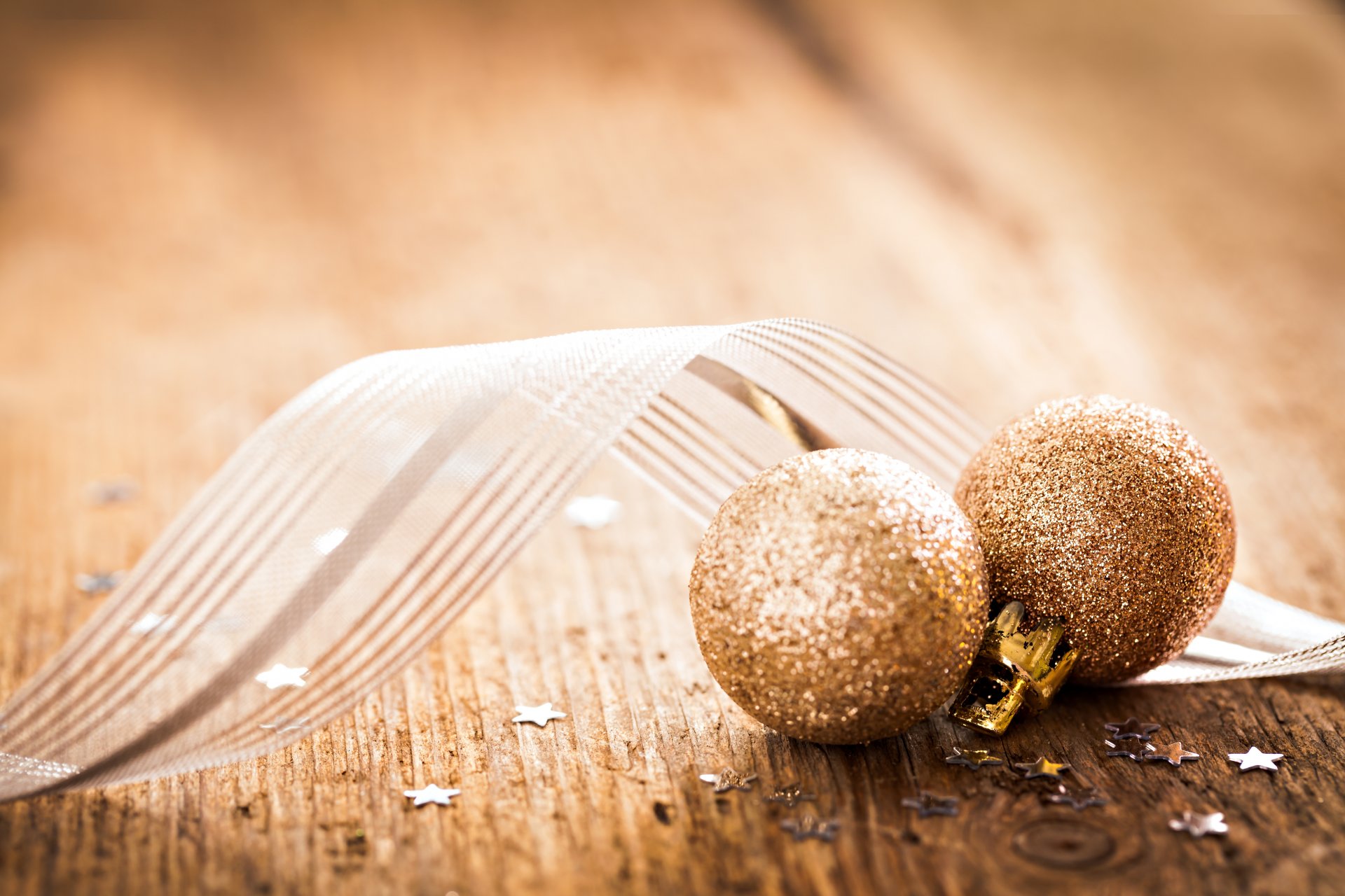 frohe weihnachten neues jahr goldene luftballons dekoration frohe weihnachten frohes neues jahr