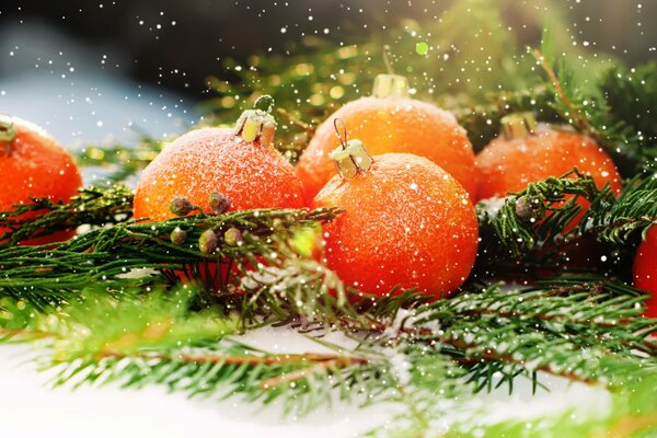 Bolas de Navidad como naranjas