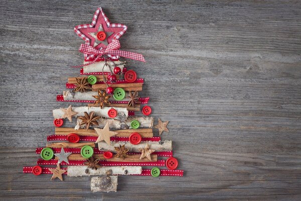 Feliz árbol de Navidad artesanía