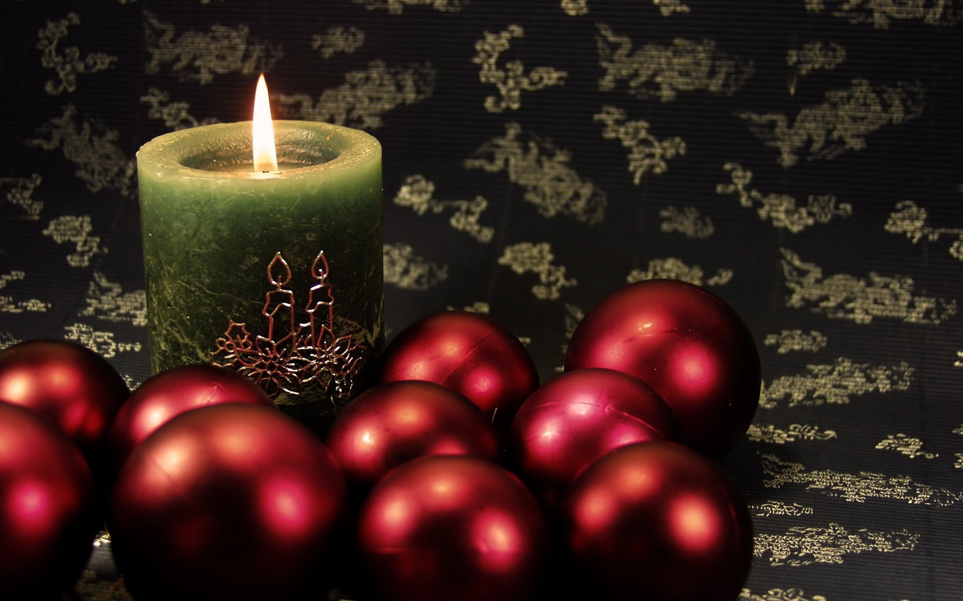 holiday new year christmas candle ball