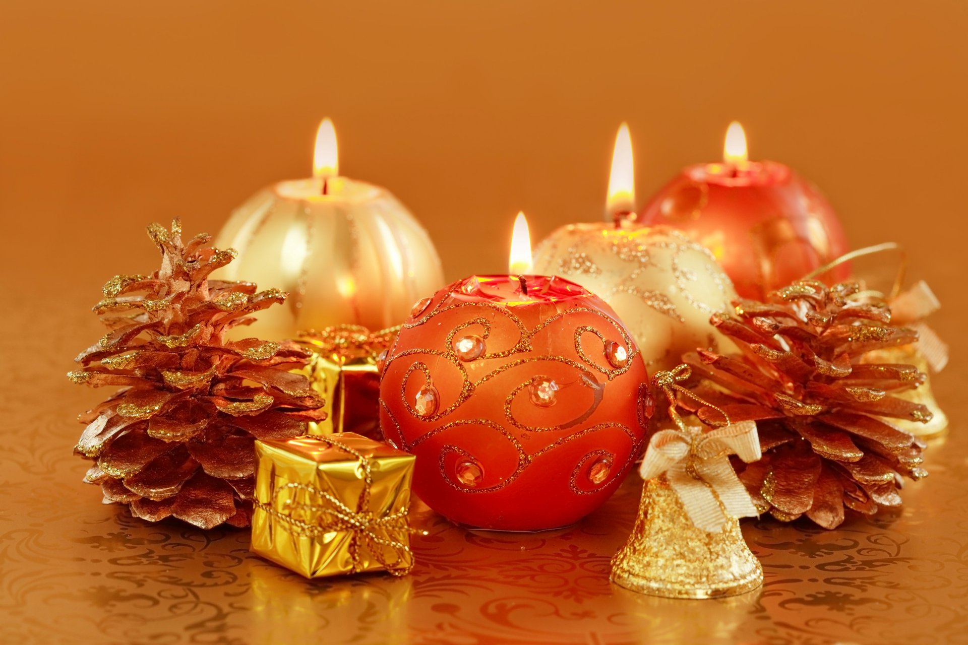 velas velas decoraciones oro conos vacaciones año nuevo navidad