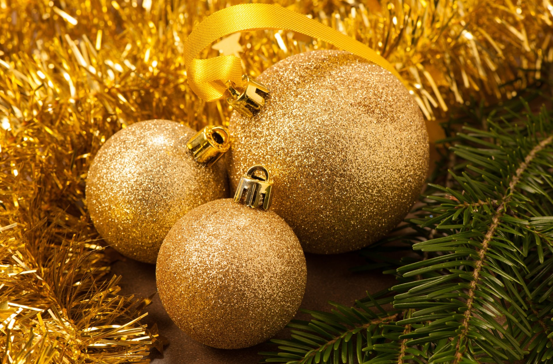 palle oro pioggia tinsel albero di natale ramo capodanno natale