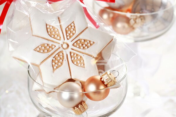 Biscotti e palline di Natale regalo